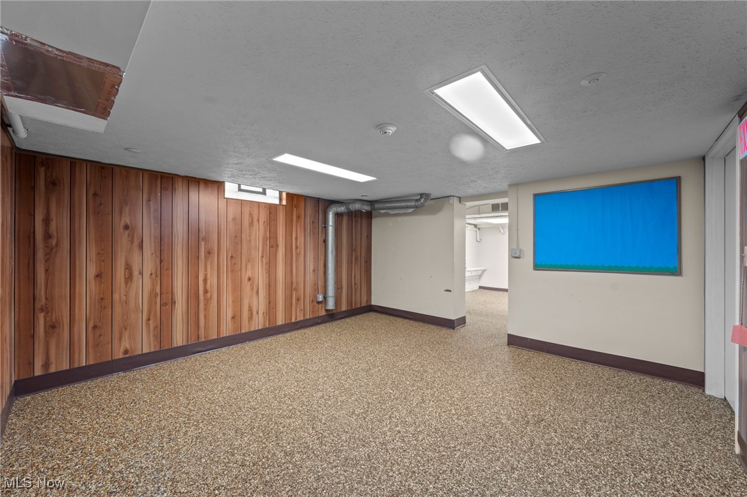 17702 Nottingham Road Cleveland, OH 44119 - Photo 23 of 32 Gallery Image 23