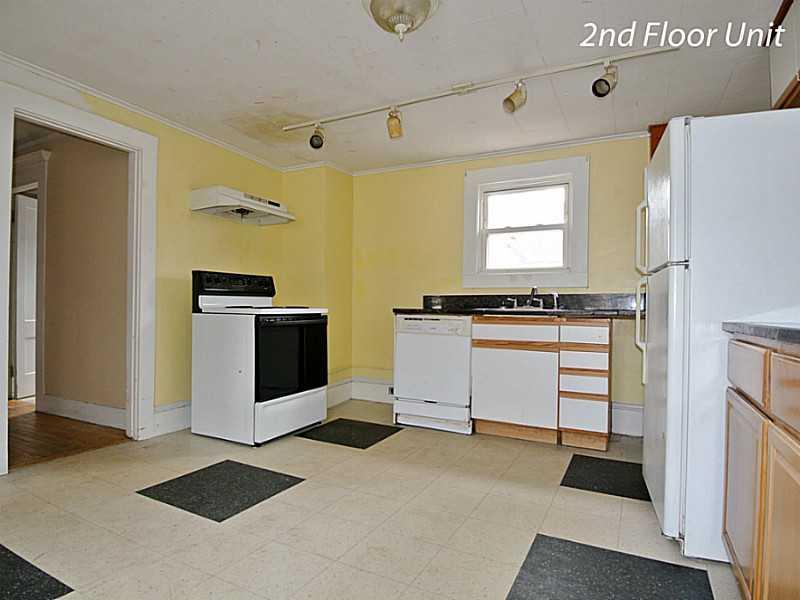 330 Main Street Saco, ME 04072 - Photo 22 of 33 Kitchen.