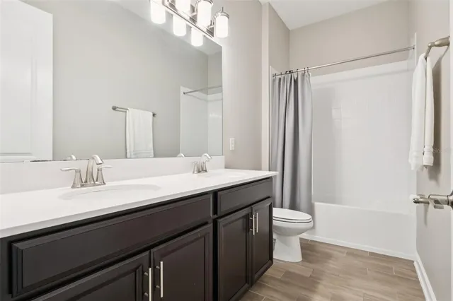 $770,000 | 8847 Fallen Oak Drive, Davenport, FL 33896