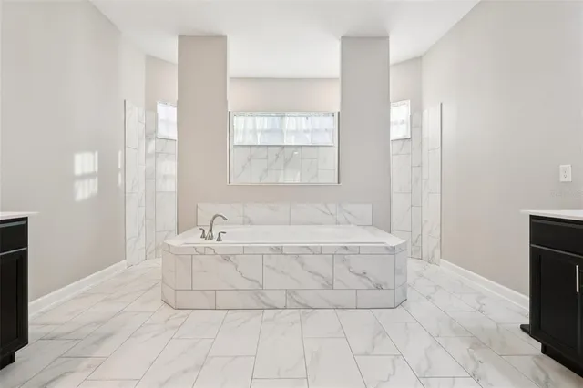 $770,000 | 8847 Fallen Oak Drive, Davenport, FL 33896