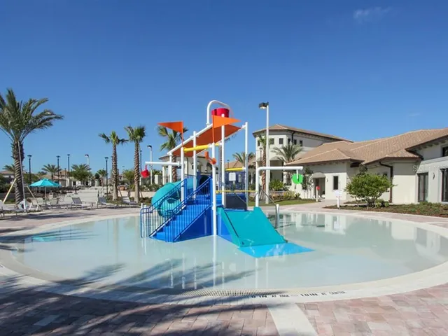 $770,000 | 8847 Fallen Oak Drive, Davenport, FL 33896