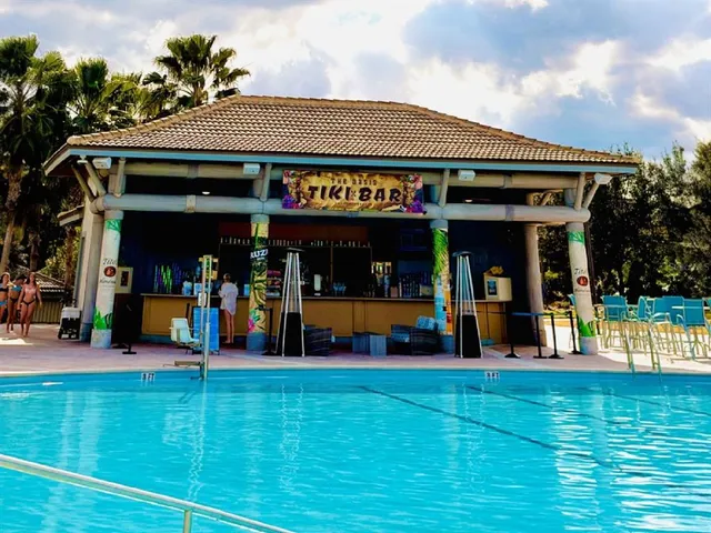 $770,000 | 8847 Fallen Oak Drive, Davenport, FL 33896