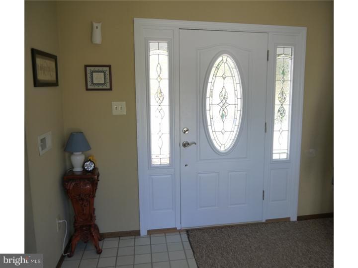 902 Lincoln Road Mullica Hill, NJ 08062 - Photo 2 of 21 Foyer
