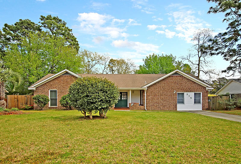 315 Longleaf Road Summerville, SC 29486 - Photo 2 of 29 IMG_4000-copy