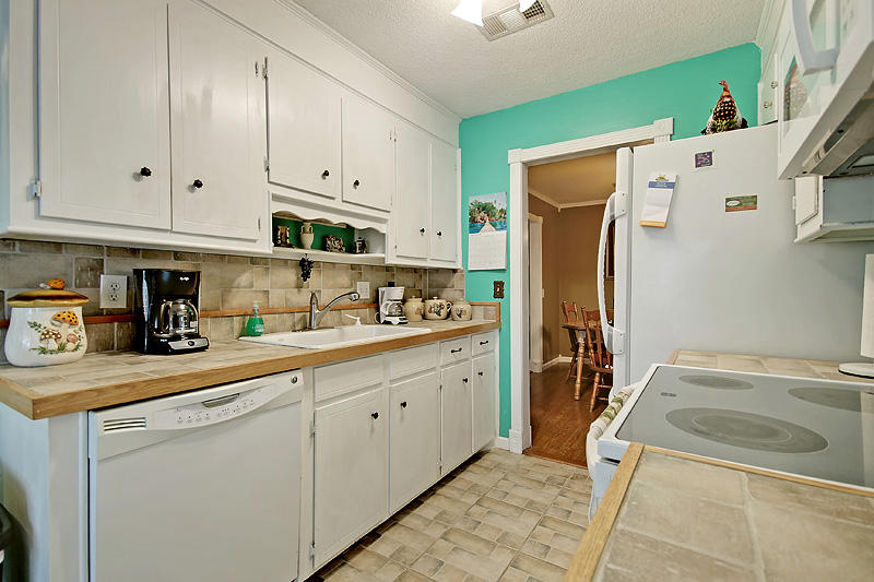 315 Longleaf Road Summerville, SC 29486 - Photo 10 of 29 IMG_3641_IMG_3648-copy