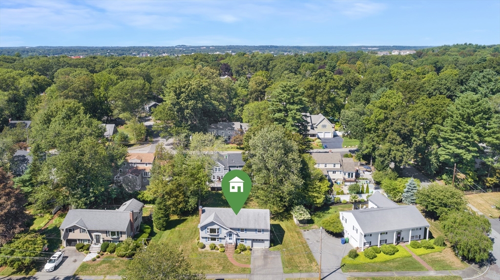 9 Hemlock Road Reading, MA 01867 - Photo 40 of 42 an aerial view of multiple house