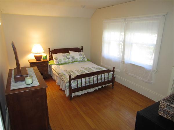 194 Warwick Road Melrose, MA 02176 - Photo 17 of 30 Gallery Image 17