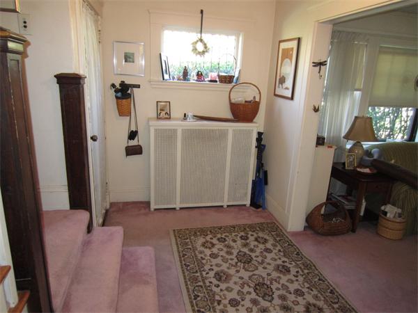 194 Warwick Road Melrose, MA 02176 - Photo 21 of 30 Gallery Image 21