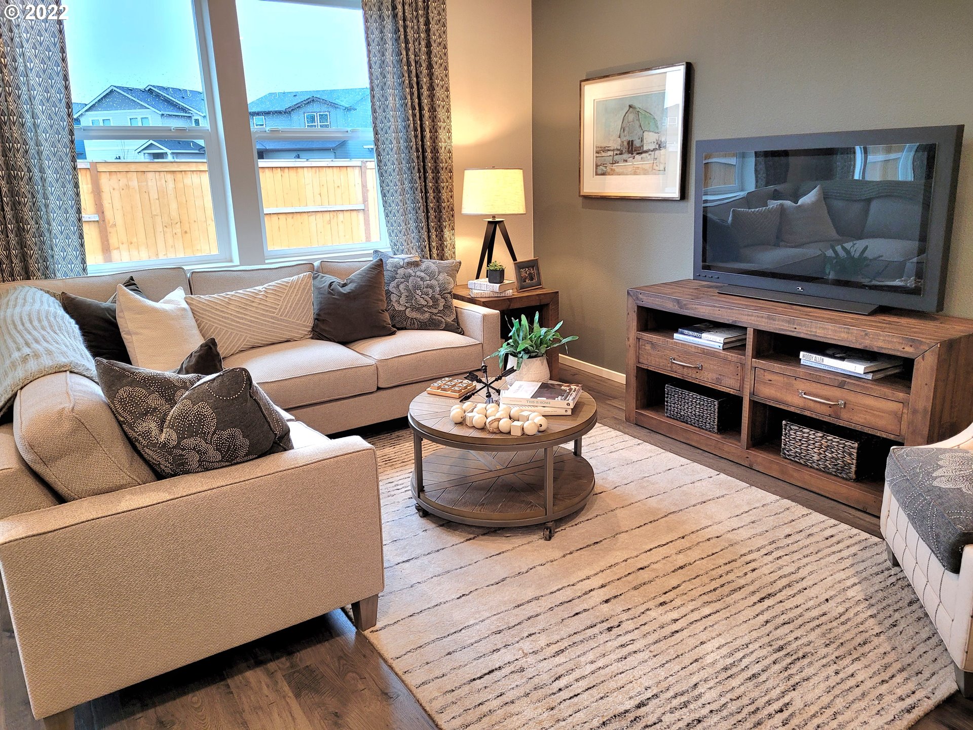 2694 Fenya Street Springfield, OR 97477 - Photo 6 of 17 a living room with furniture and a large window
