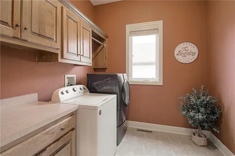 $674,900 | 5402 West 141st Terrace, Leawood, KS 66224