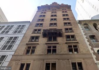 1420-22 Chestnut Street, Unit 301 Philadelphia, PA 19102 - Photo 29 of 29 front view of a building
