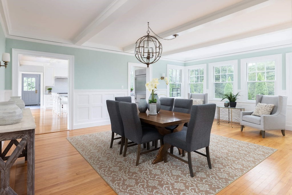 10 Burnham Road Newton, MA 02465 - Photo 6 of 21