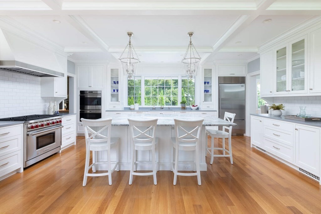 10 Burnham Road Newton, MA 02465 - Photo 8 of 21