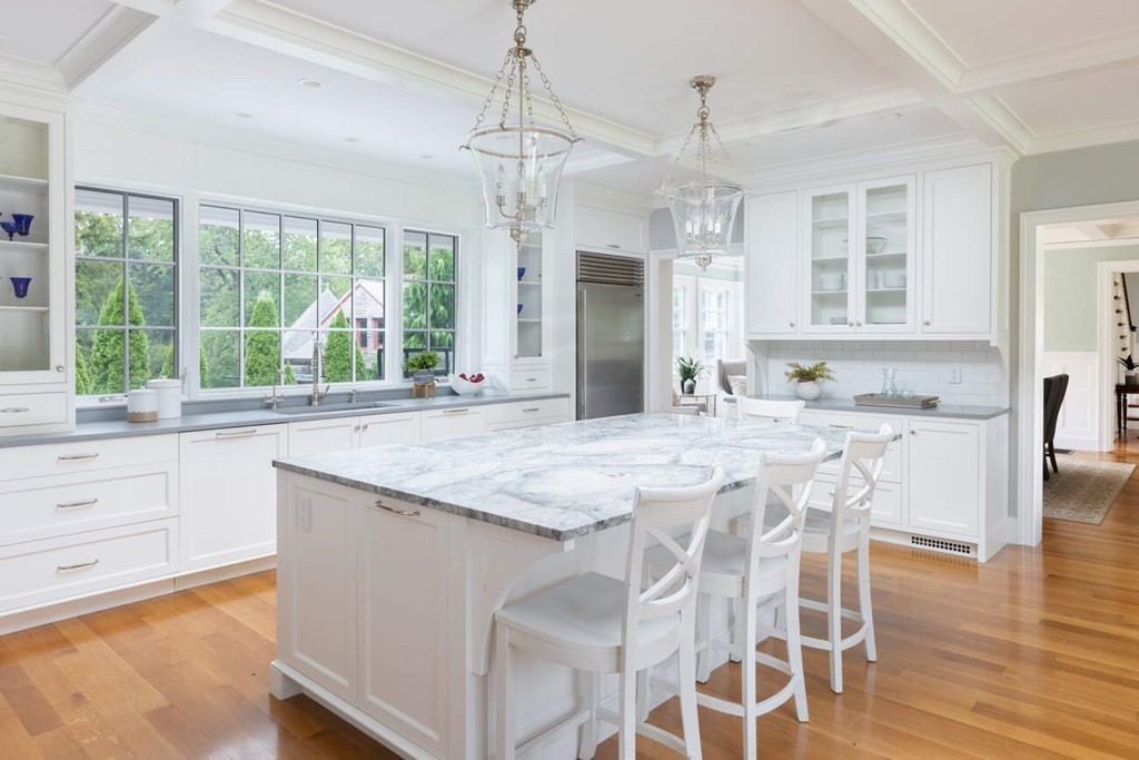 10 Burnham Road Newton, MA 02465 - Photo 9 of 21