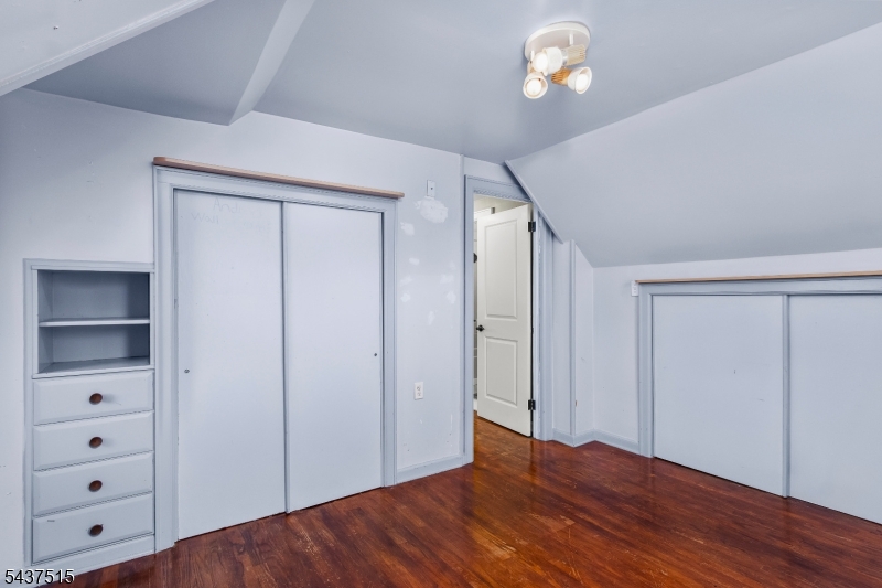 75 Lancaster Road Woodbridge, NJ 07067 - Photo 21 of 33