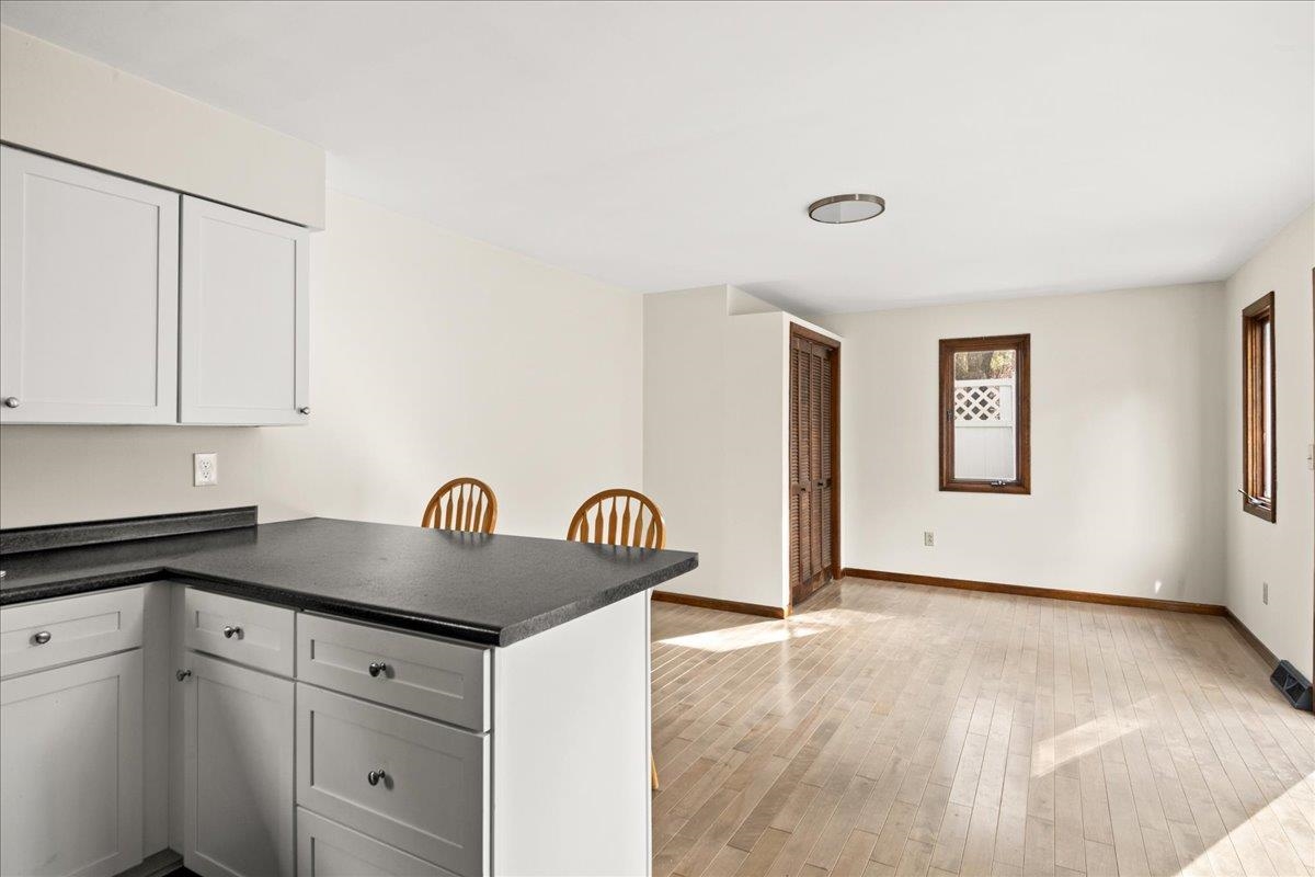 138 Foster Street Burlington, VT 05401 - Photo 19 of 60