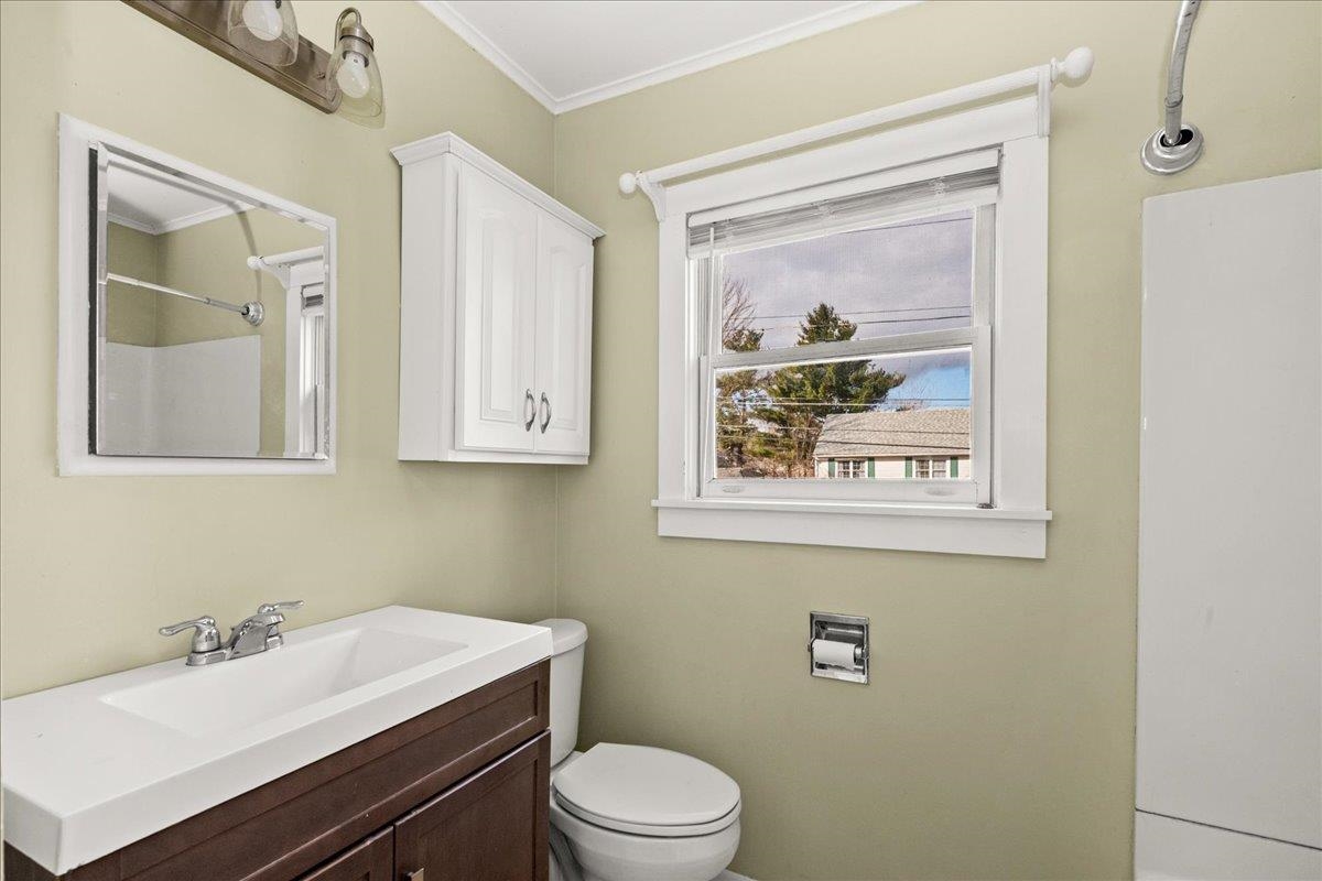 138 Foster Street Burlington, VT 05401 - Photo 25 of 60