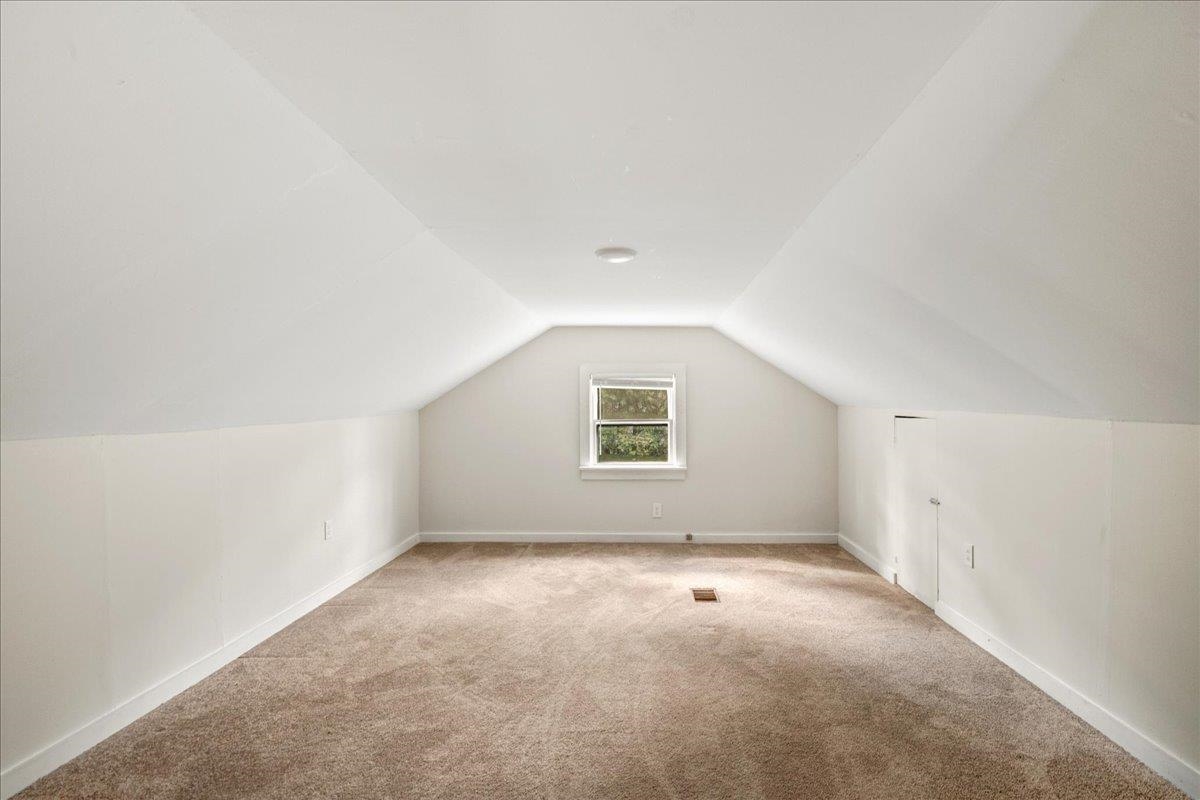 138 Foster Street Burlington, VT 05401 - Photo 38 of 60