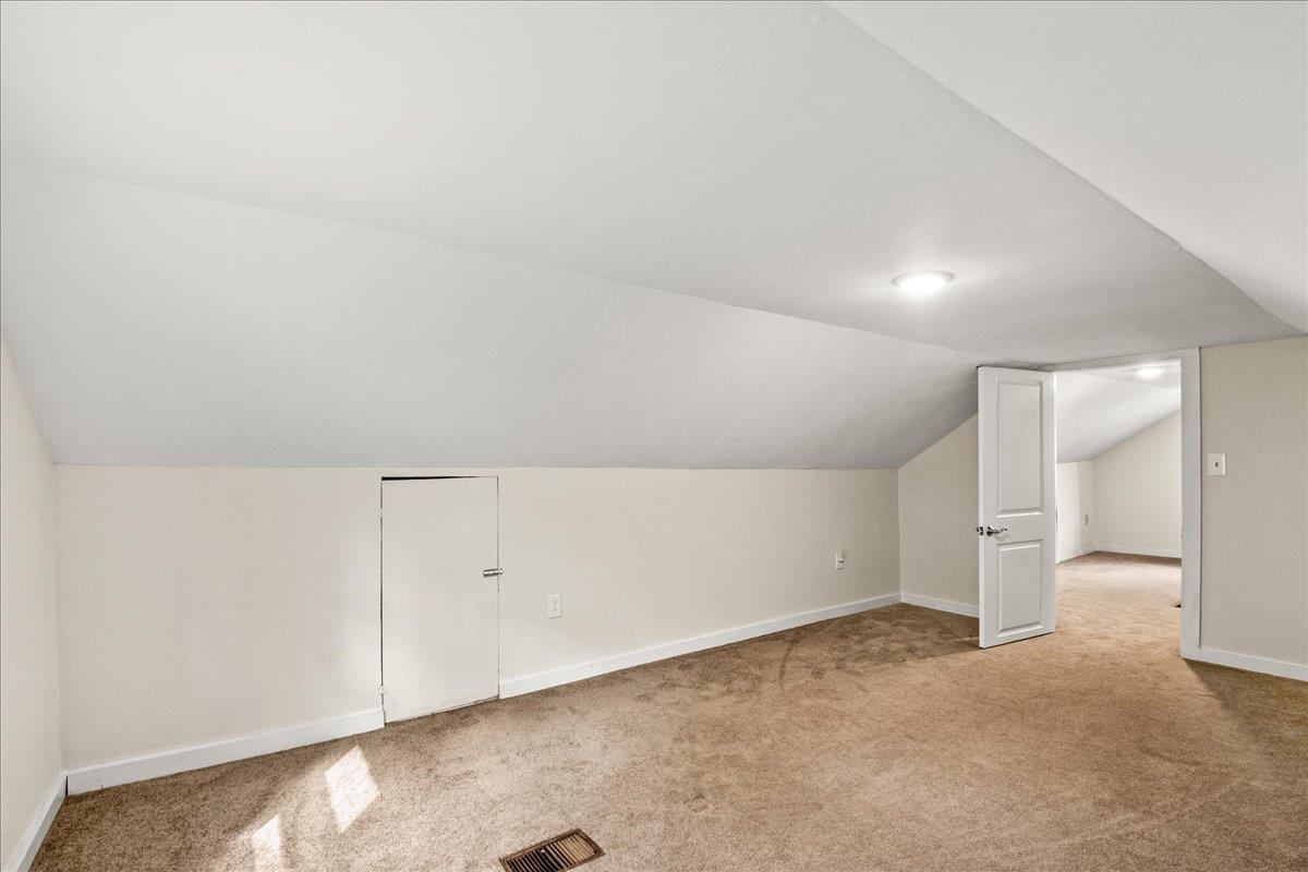 138 Foster Street Burlington, VT 05401 - Photo 40 of 60