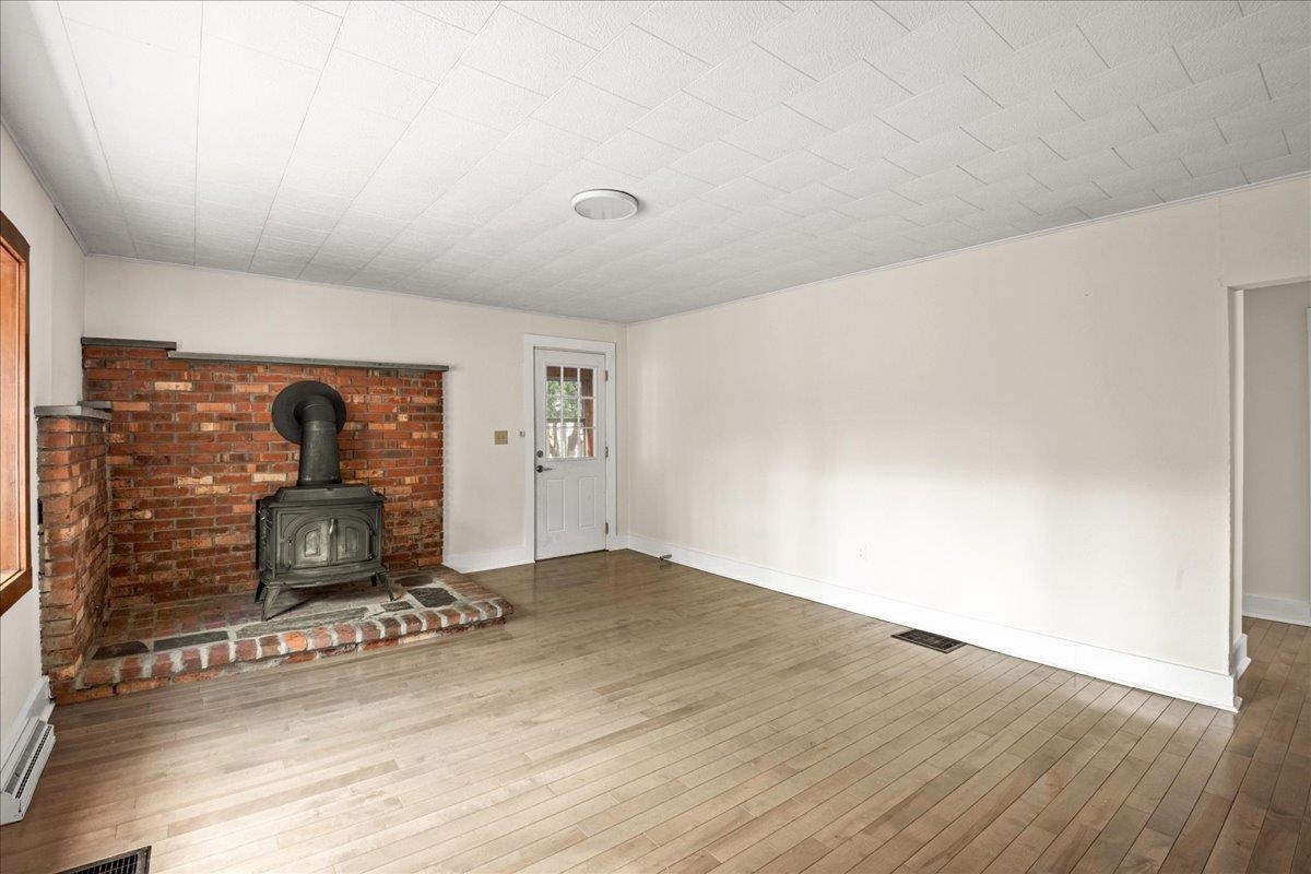 138 Foster Street Burlington, VT 05401 - Photo 10 of 60