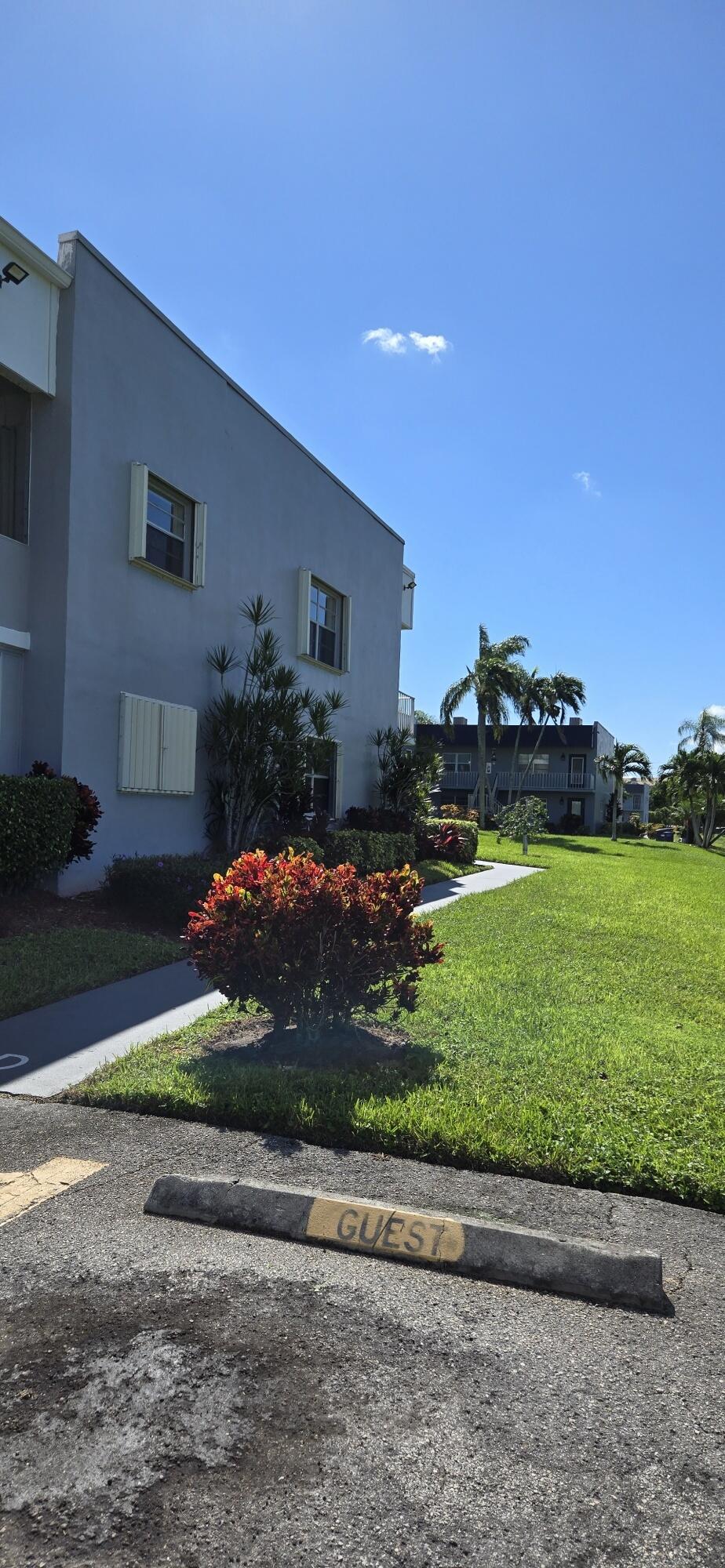 192 Burgandy Way Delray Beach, FL 33484 - Photo 4 of 20 20241025_115437_resized