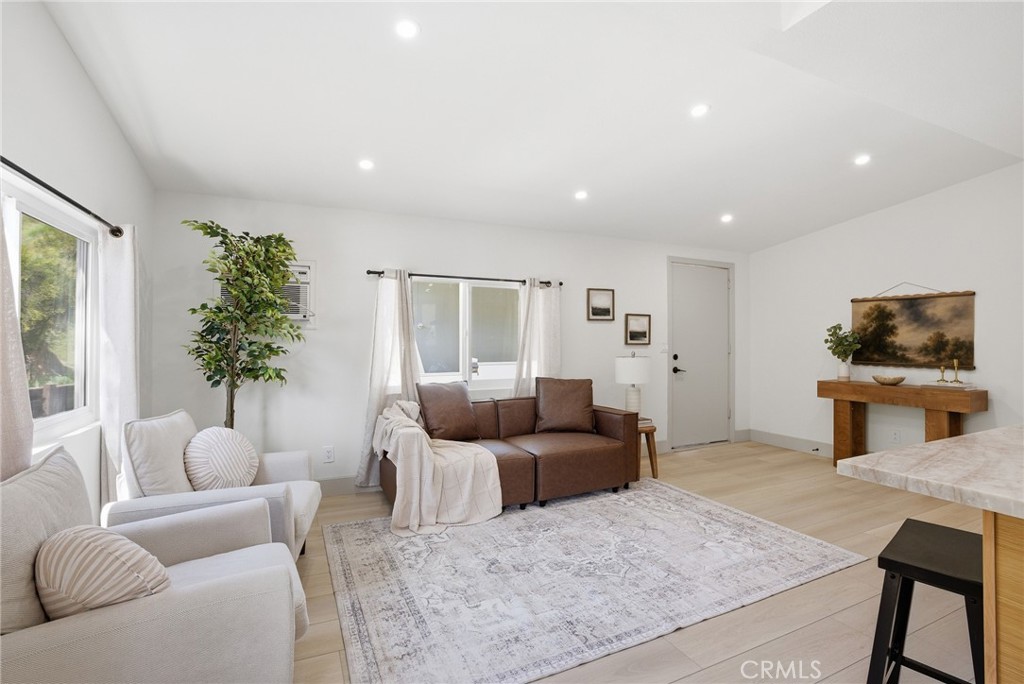 30000 Hasley Canyon Road, Unit 16 Castaic, CA 91384 - Photo 11 of 34