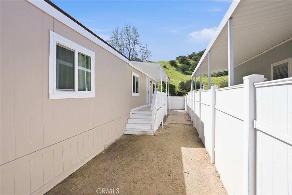 30000 Hasley Canyon Road, Unit 16 Castaic, CA 91384 - Photo 30 of 34