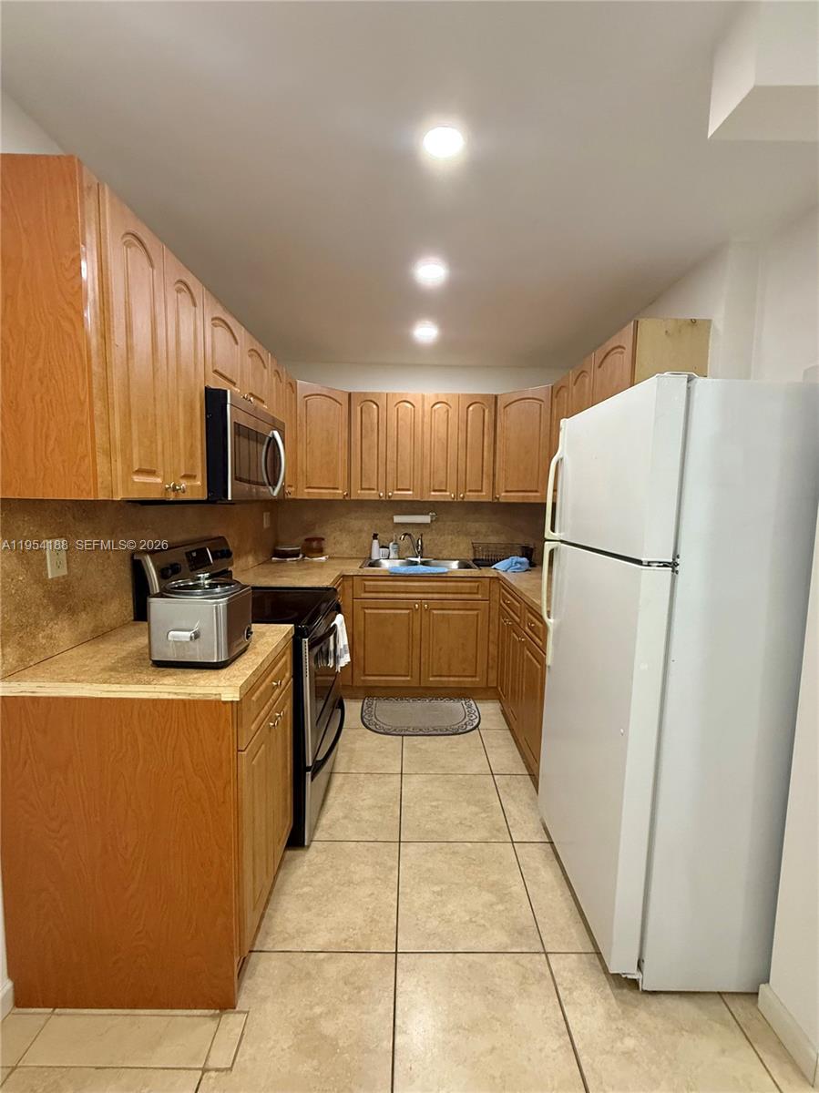 13151 Southwest 62nd Terrace, Unit 103 Miami, FL 33183 - Photo 4 of 10