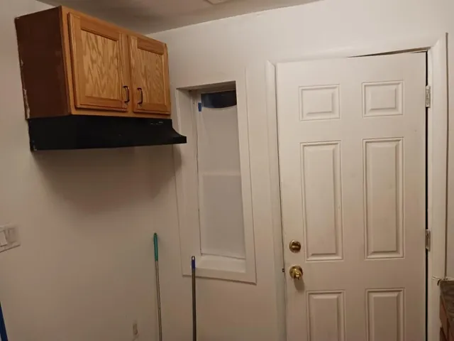 $999 | 3453 Ewald Circle, Detroit, MI 48204