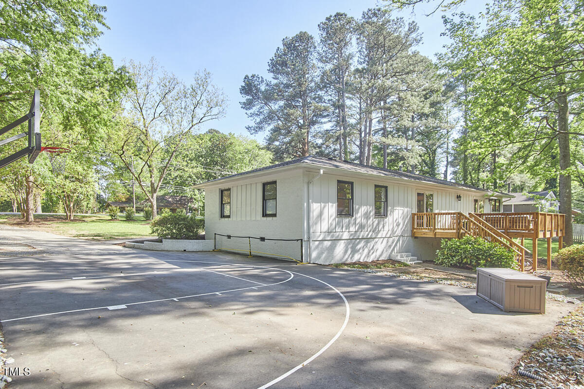 3606 Hope Valley Road Durham, NC 27707 - Photo 47 of 49 51 yard (1)