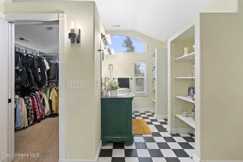 $1,025,000 | 702 North Government Way, Coeur D'Alene, ID 83814