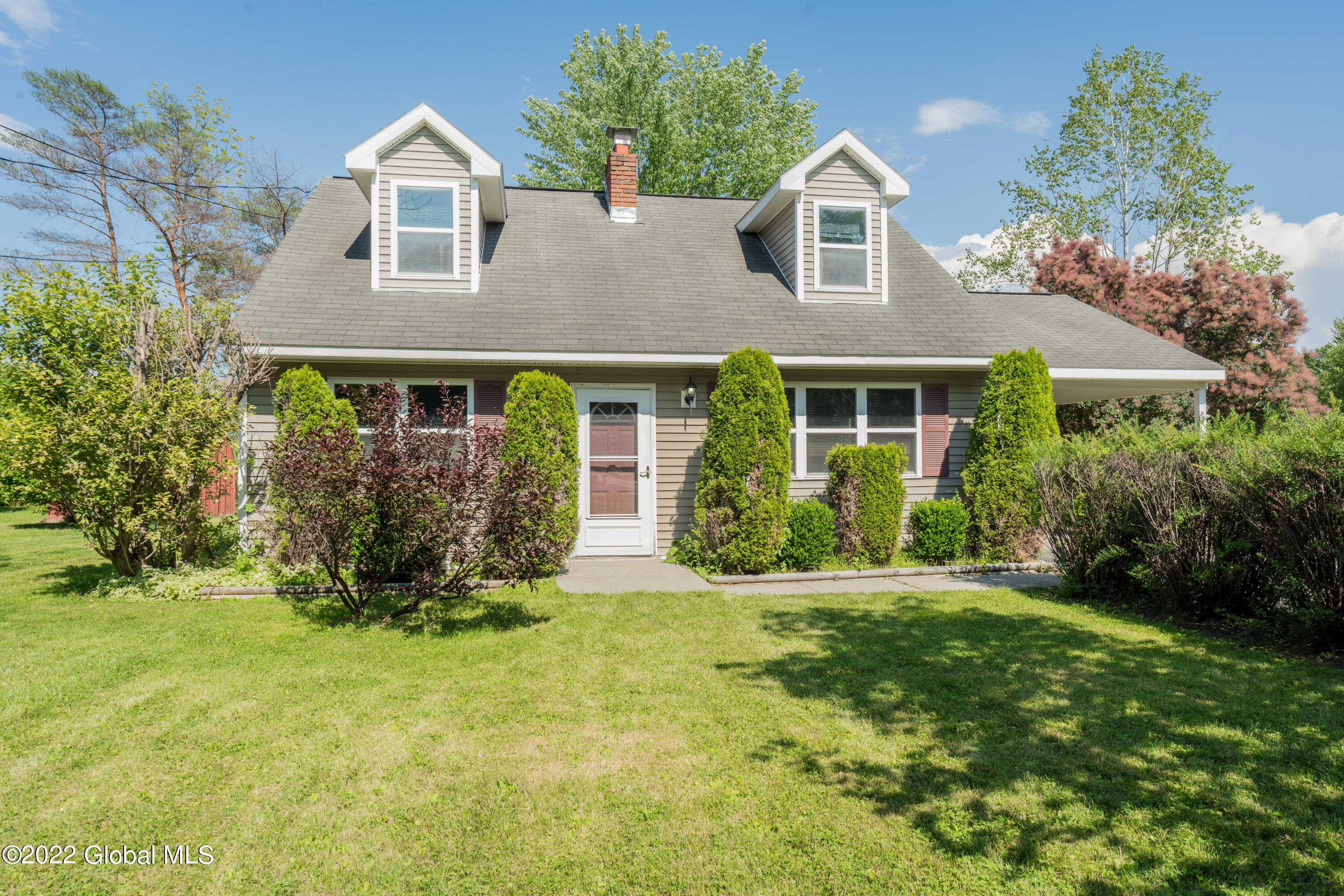 29 Locust Grove Road Greenfield, NY 12866 - Photo 1 of 35 DSC08245