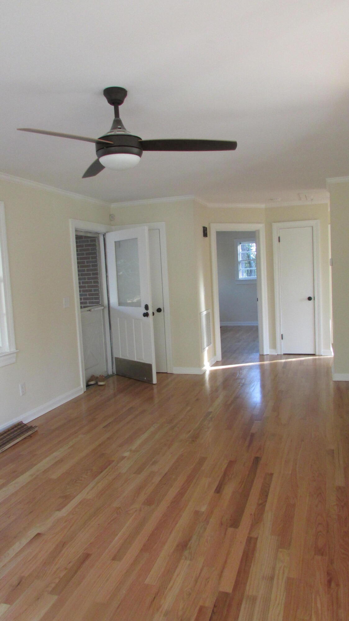 2231 Burris Road Charleston, SC 29414 - Photo 4 of 23 IMG_2760