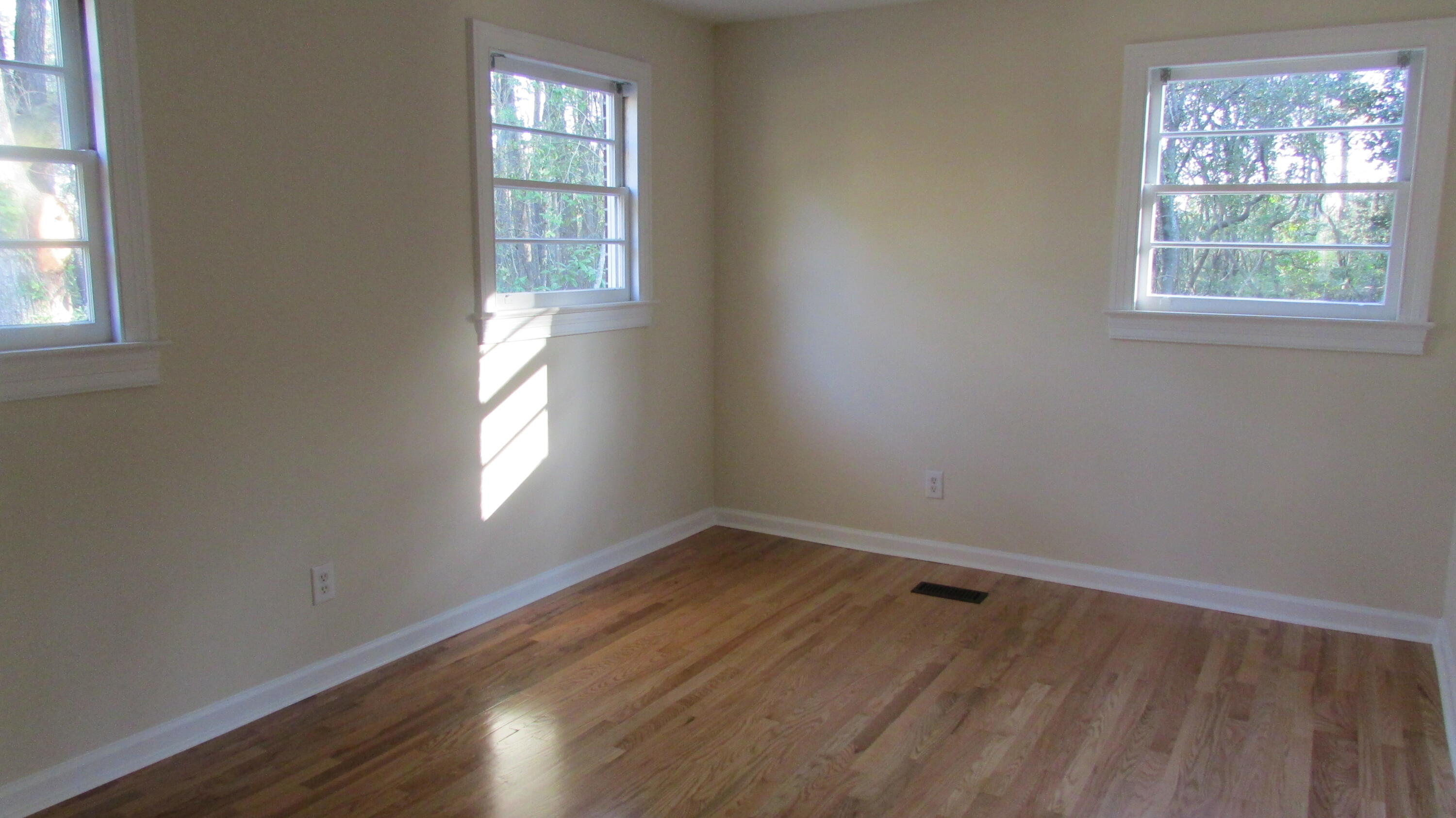 2231 Burris Road Charleston, SC 29414 - Photo 10 of 23 IMG_2763