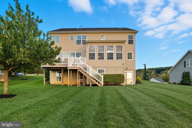$575,000 | 1404 Crest Way, York, PA 17403