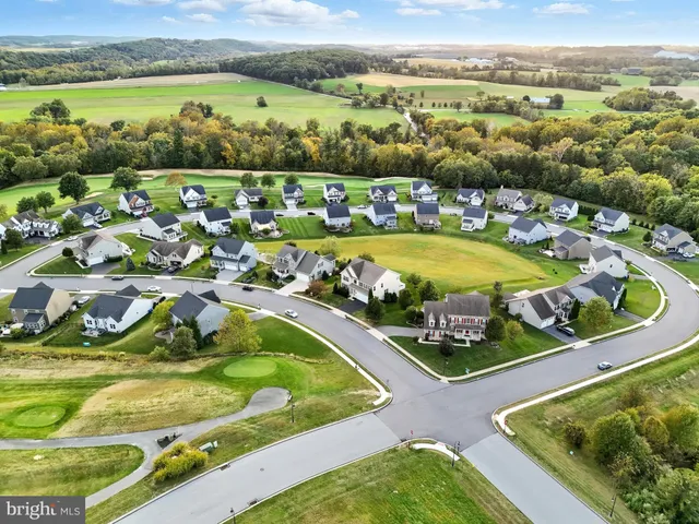 $575,000 | 1404 Crest Way, York, PA 17403