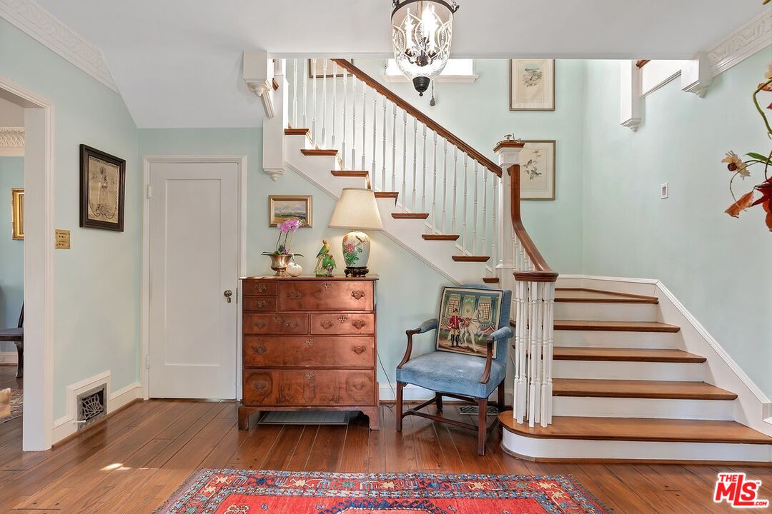 208 South Plymouth Boulevard Los Angeles, CA 90004 - Photo 8 of 44 a view of entryway and hall with wooden floor