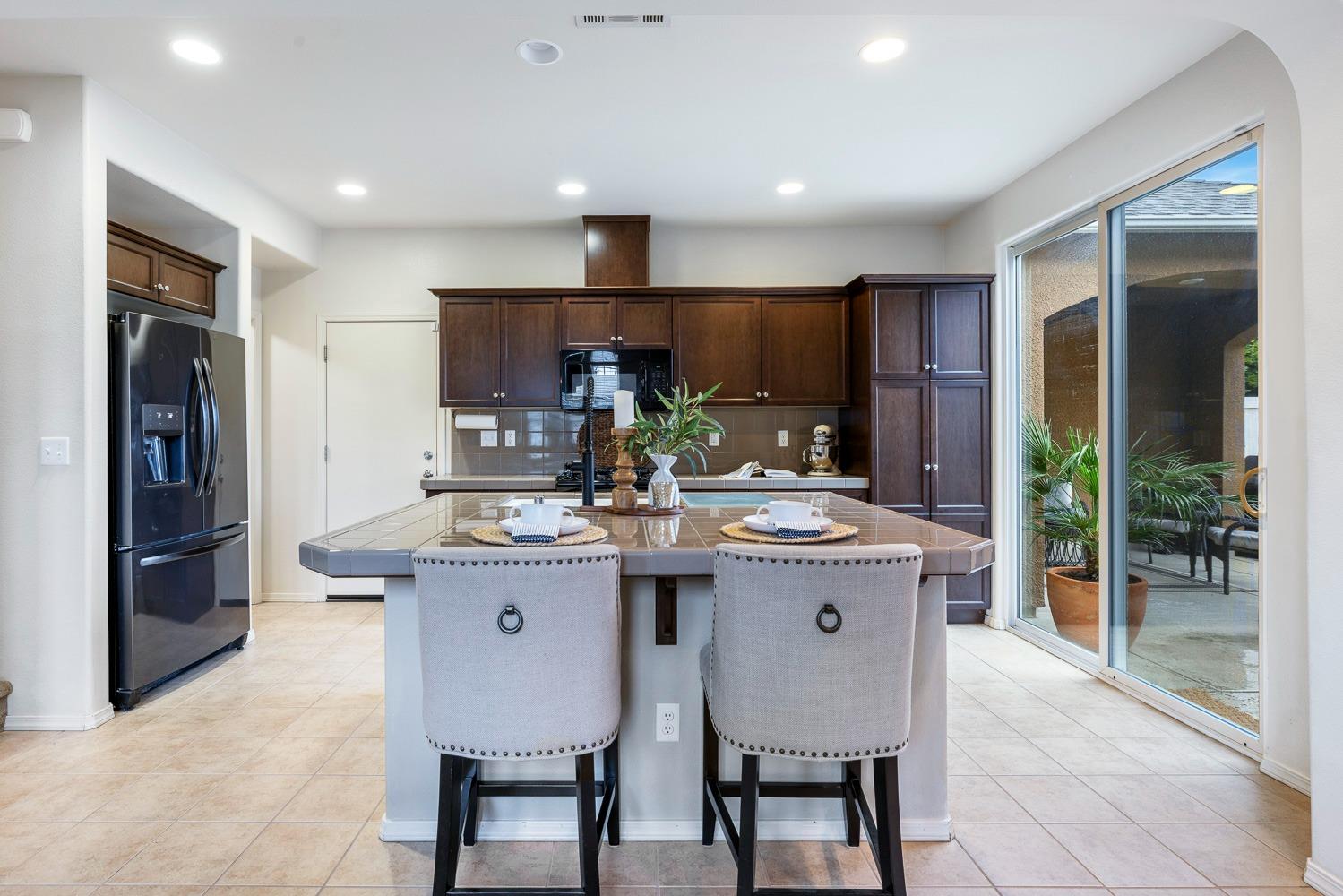 4085 Harlan Ranch Boulevard Clovis, CA 93619 - Photo 16 of 43