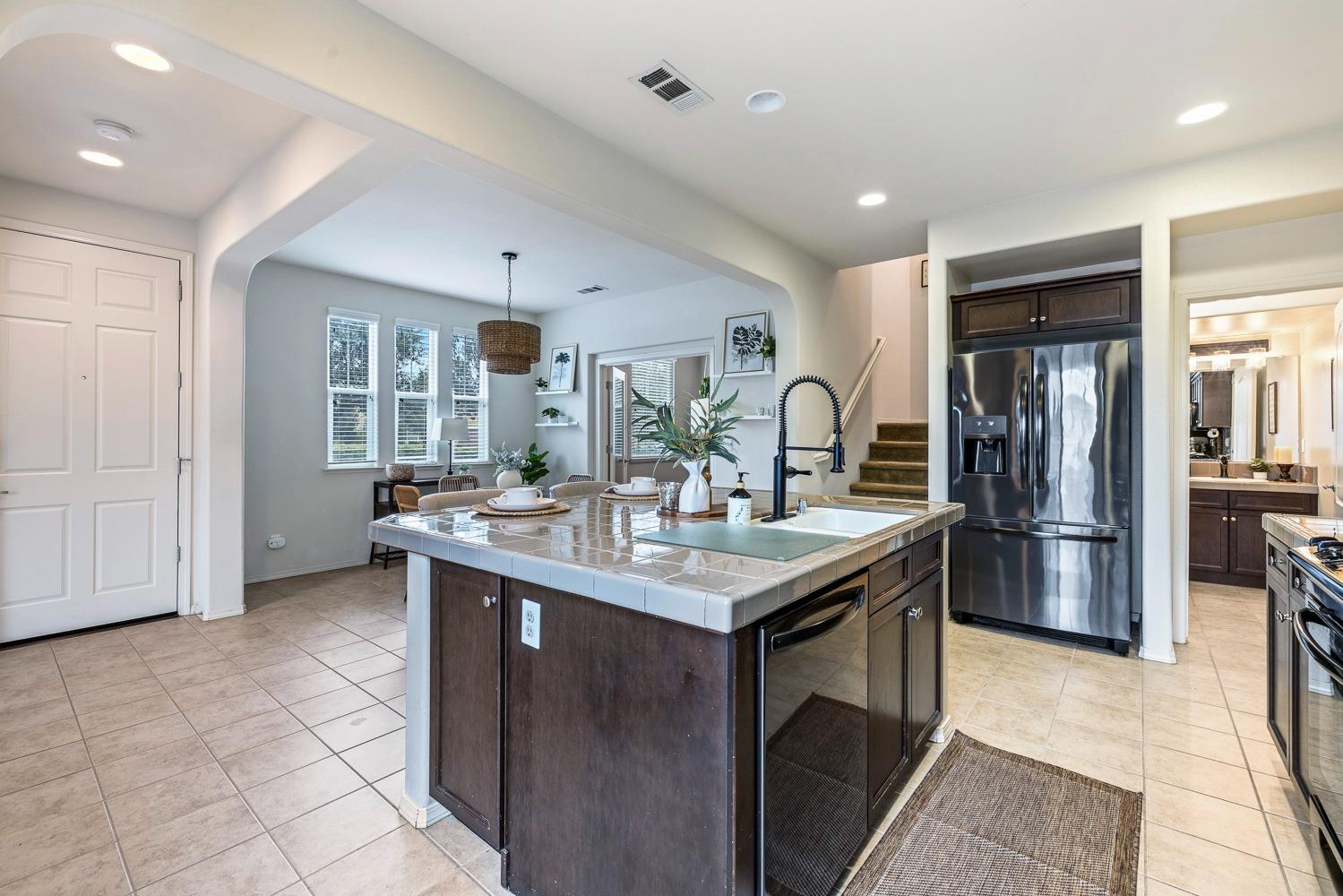 4085 Harlan Ranch Boulevard Clovis, CA 93619 - Photo 19 of 43