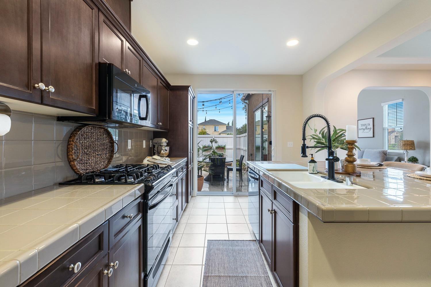 4085 Harlan Ranch Boulevard Clovis, CA 93619 - Photo 20 of 43