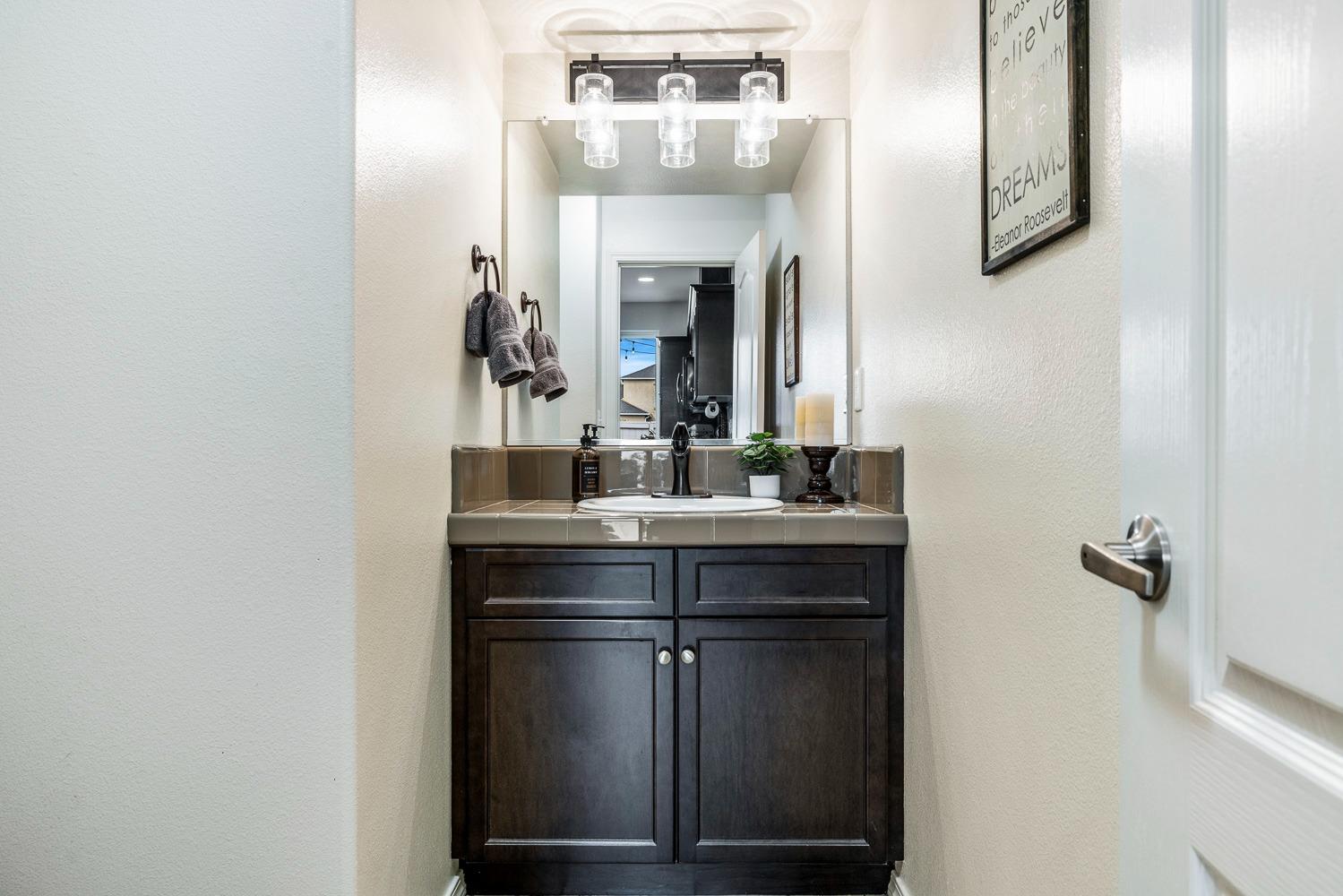 4085 Harlan Ranch Boulevard Clovis, CA 93619 - Photo 21 of 43