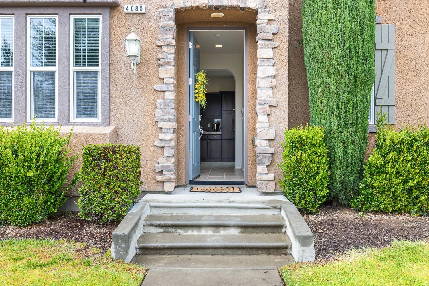 4085 Harlan Ranch Boulevard Clovis, CA 93619 - Photo 7 of 43