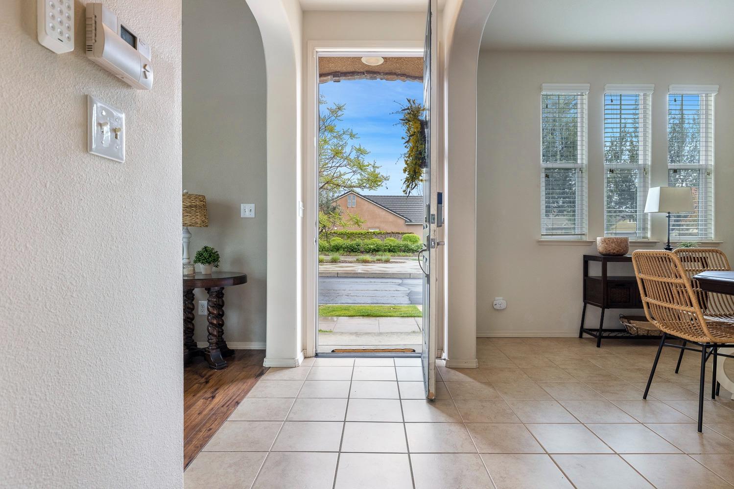 4085 Harlan Ranch Boulevard Clovis, CA 93619 - Photo 8 of 43