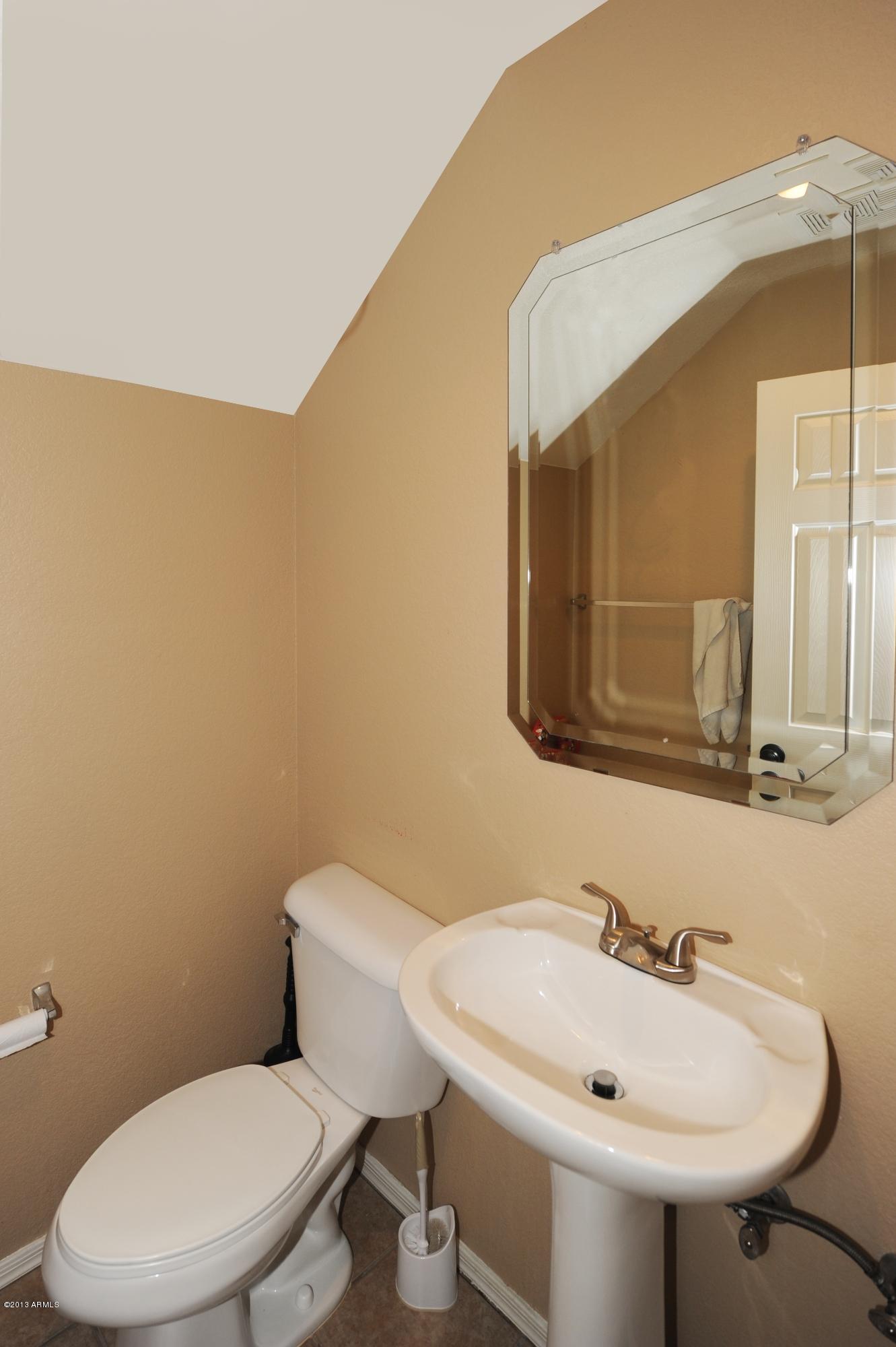 9120 West Berkeley Road Phoenix, AZ 85037 - Photo 11 of 24 R-Berkeley(MB)0063