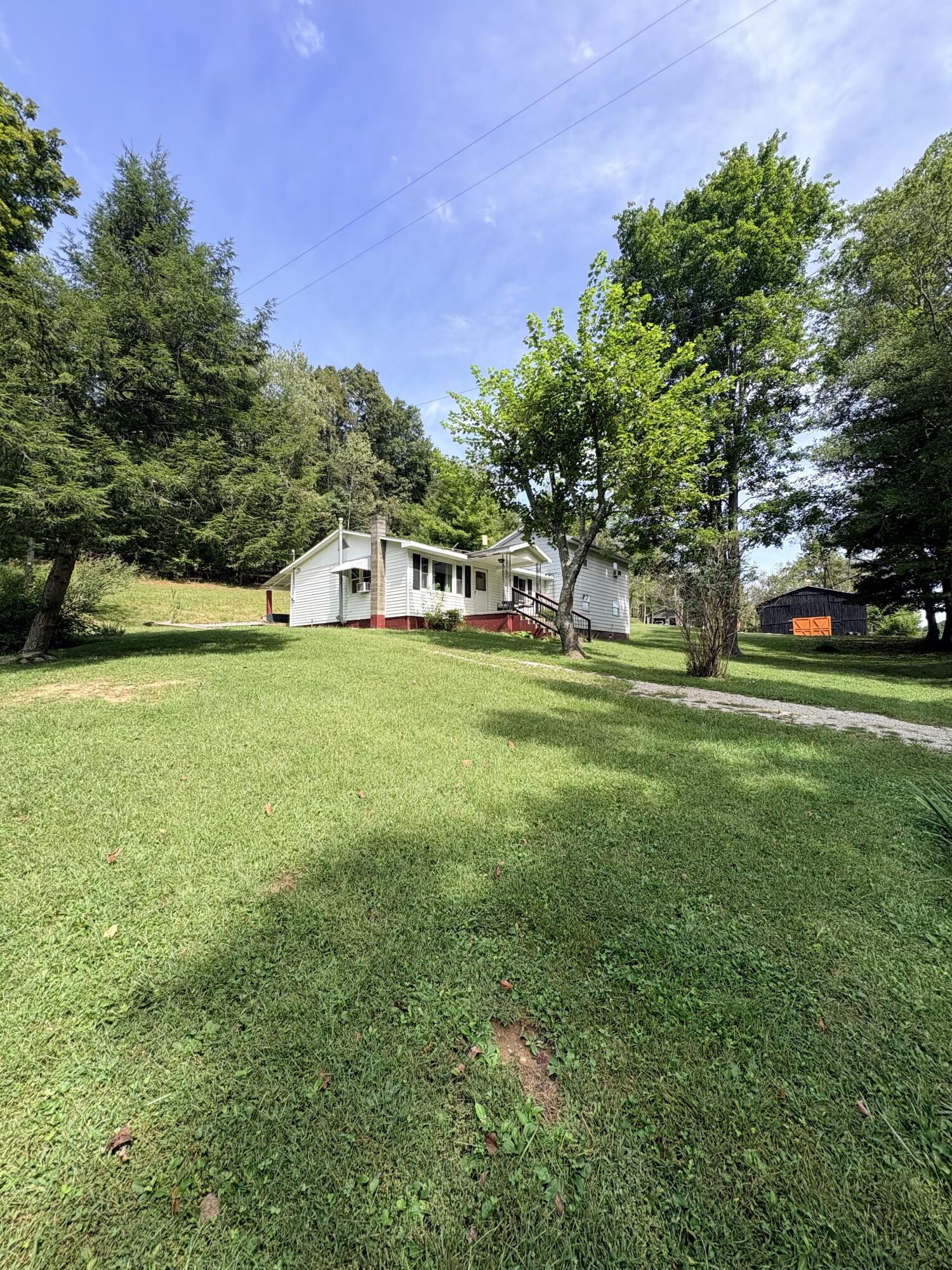 1270 Menix Road Olive Hill, KY 41164 - Photo 5 of 51 IMG_3305