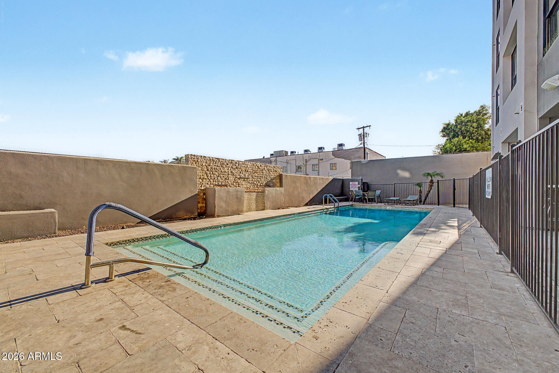 535 West Thomas Road, Unit 513 Phoenix, AZ 85013 - Photo 32 of 33 a view of a terrace