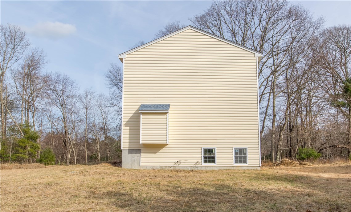 522 Fish Hill Road West Greenwich, RI 02817 - Photo 4 of 11 Gallery Image 4