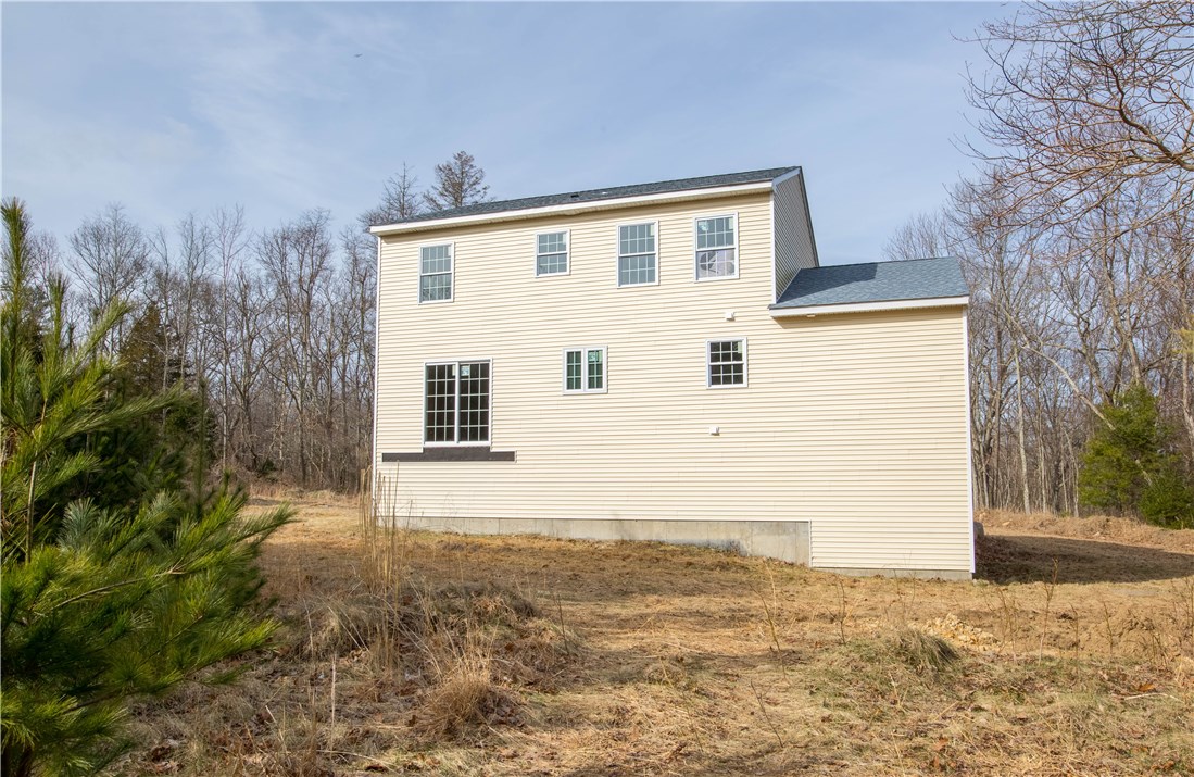 522 Fish Hill Road West Greenwich, RI 02817 - Photo 5 of 11 Gallery Image 5