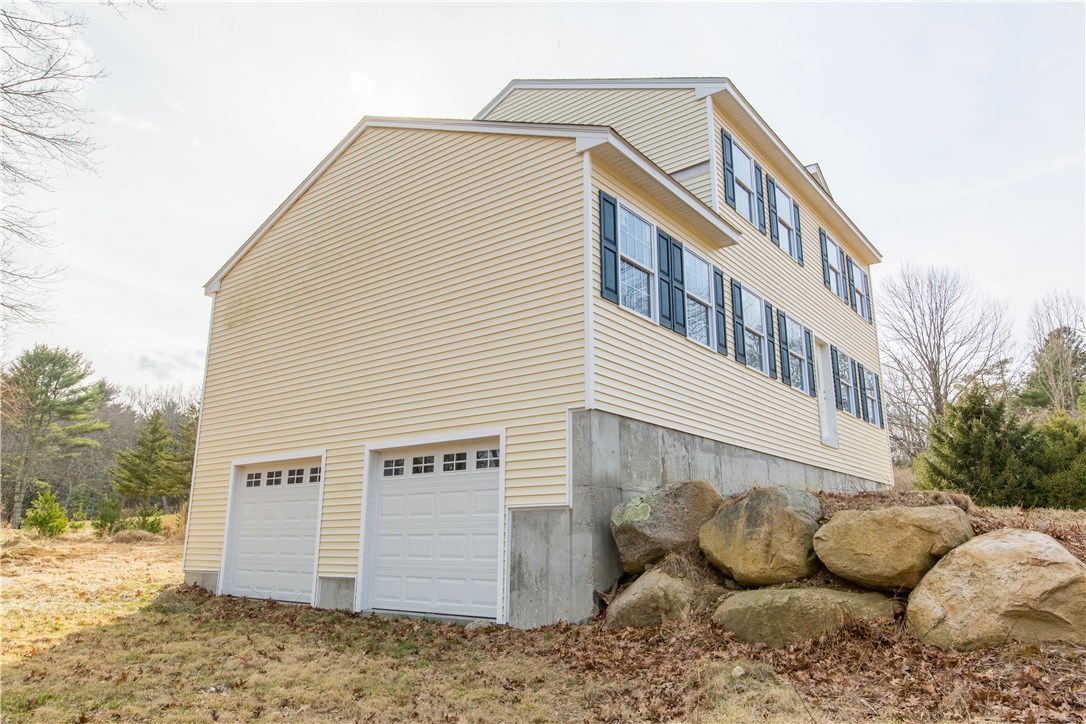 522 Fish Hill Road West Greenwich, RI 02817 - Photo 9 of 11 Gallery Image 9