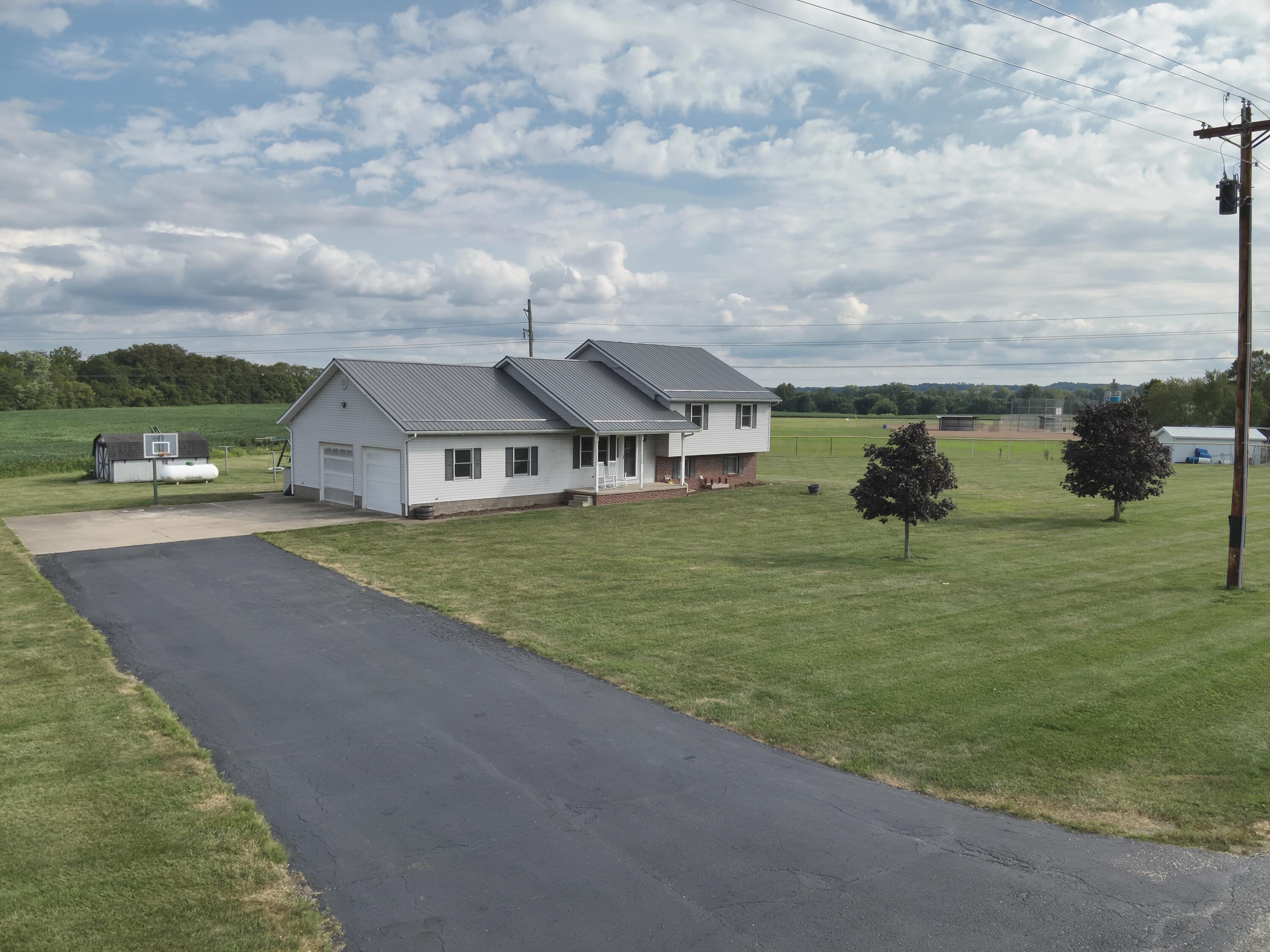 5974 Amanda-Southern Road Southwest Amanda, OH 43102 - Photo 2 of 57 IMG_0041